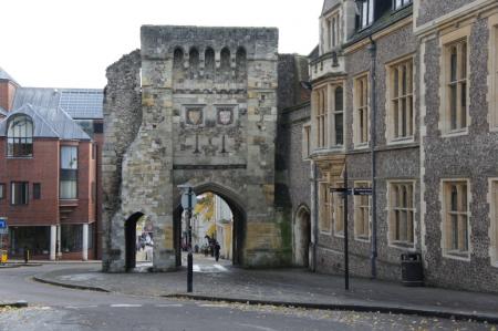 Ceci est une ancienne porte de Winchester.